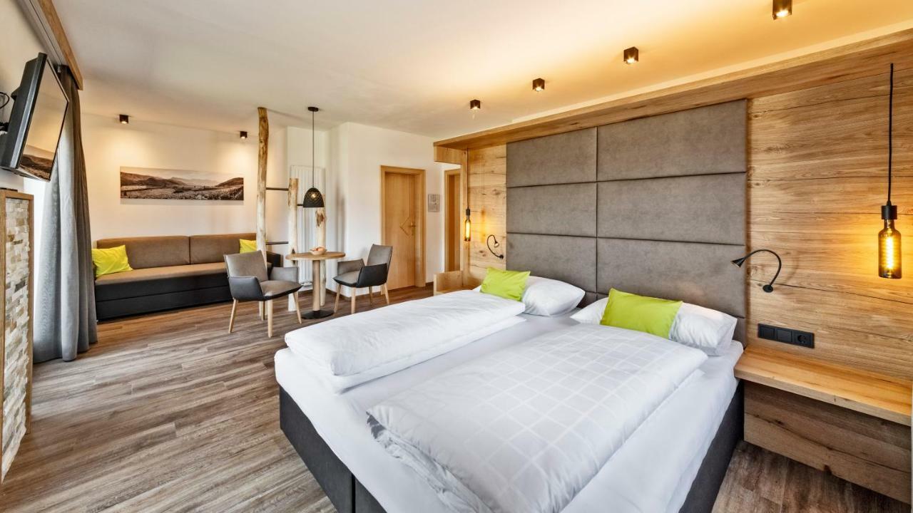 Hotel Garni Sonngart Andriano Eksteriør billede