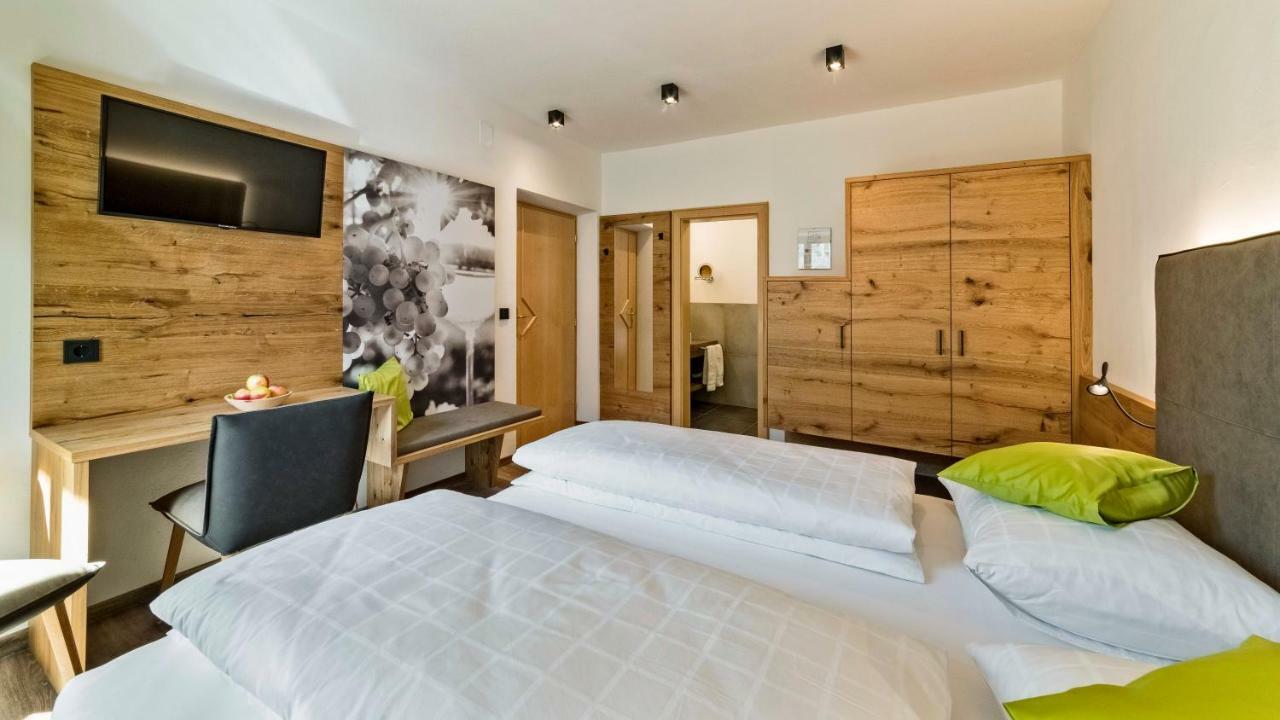 Hotel Garni Sonngart Andriano Eksteriør billede