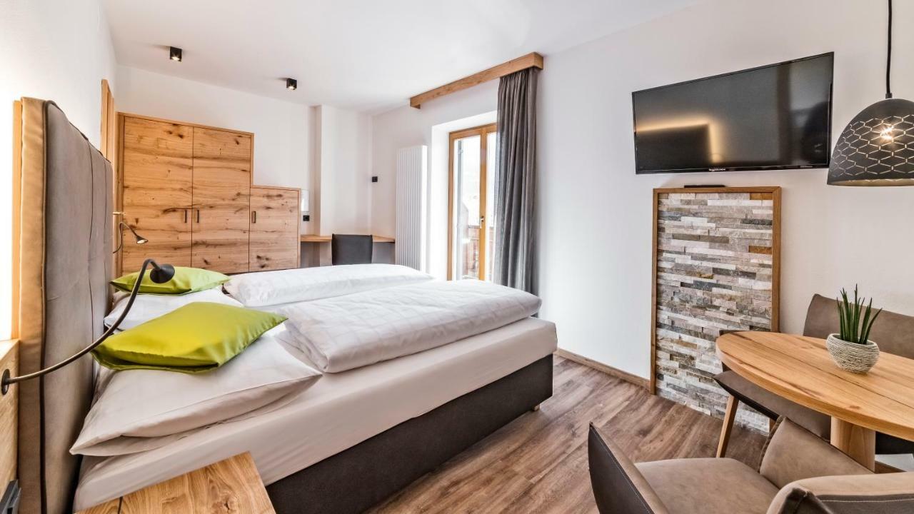 Hotel Garni Sonngart Andriano Eksteriør billede